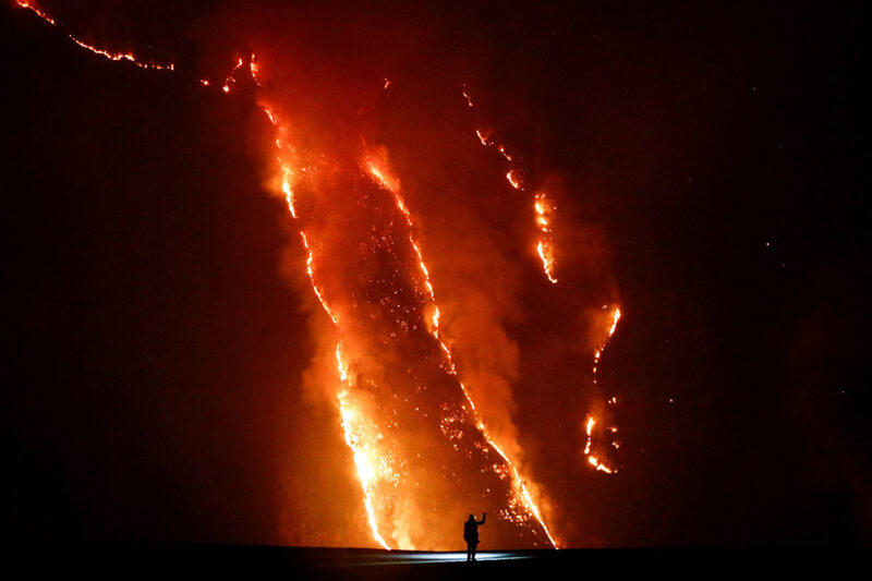 Penutupan Gunung Bromo: Semua Akses Ditutup Karena Kebakaran
