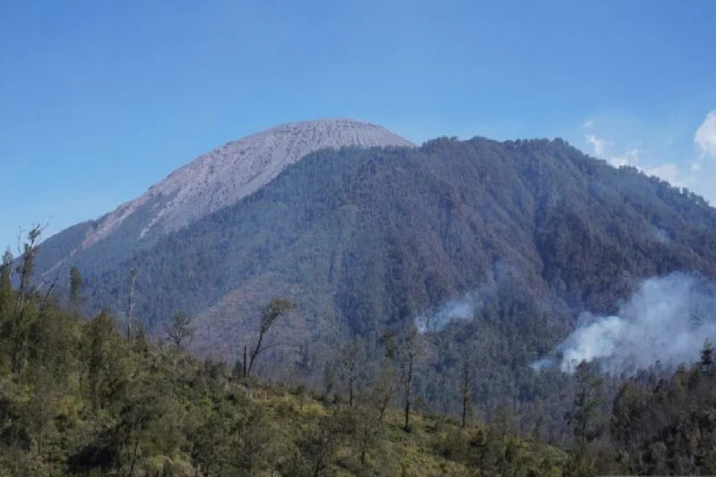 Ilustrasi izin shooting bromo untuk artikel Izin shooting bromo: Vegetasi Kering, TNBTS Hentikan Izin…